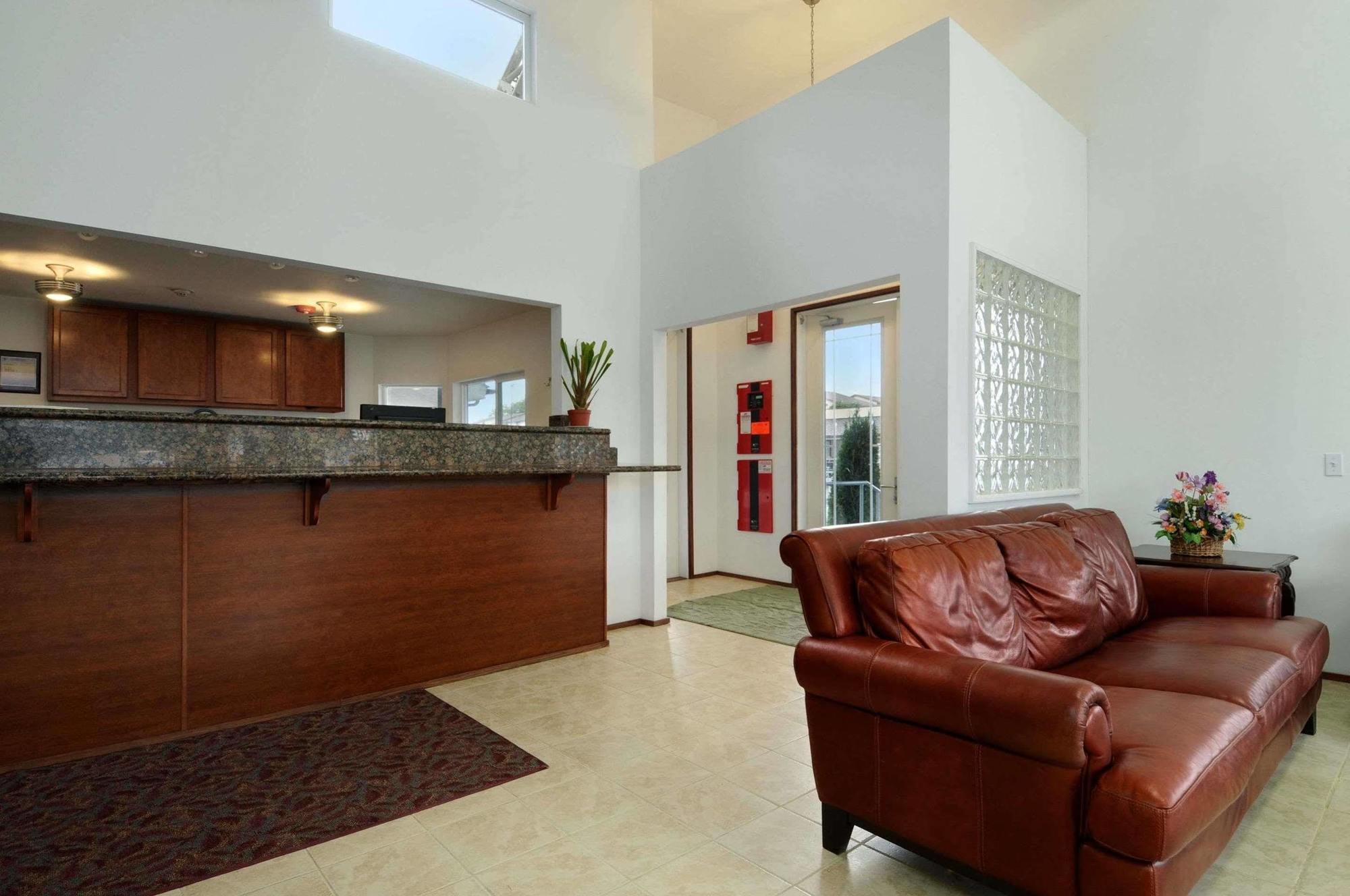 Knights Inn & Suites Seatac Airport ทัควิลา ภายใน รูปภาพ